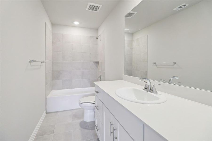 Furnished interior view inside a new home in Lakehaven - Spring Series, Farmersville (Image 13).