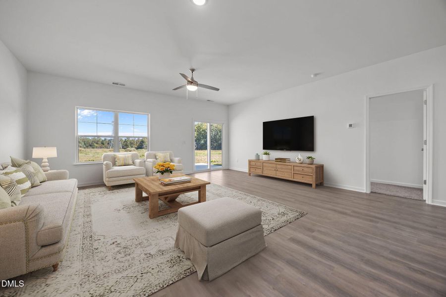 53-web-or-mls-living room