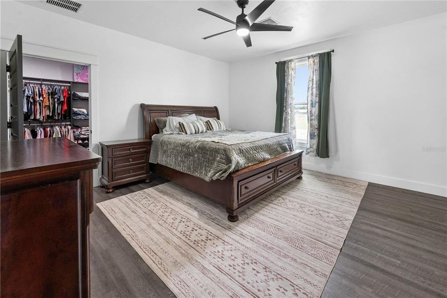 Furnished interior view inside a new home in , Bell (Image 39). Furnished interior view inside a new home in , Bell (Image 39).