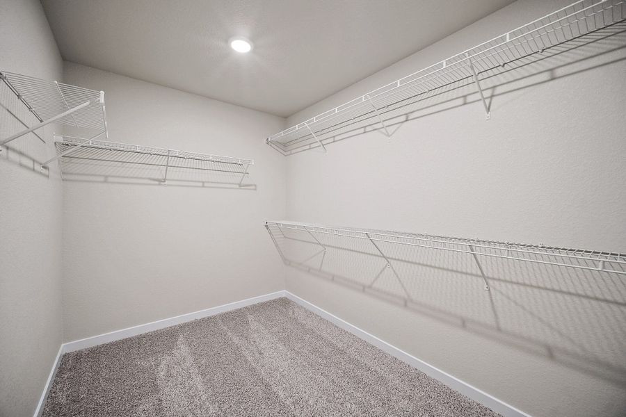 Spacious, unfurnished interior of a new home in Ridge at Lorson Ranch, Colorado Springs (Image 15).