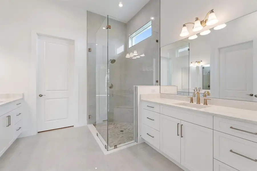 Owner's Bath