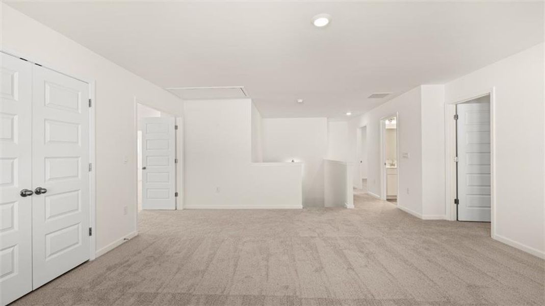 Spacious, unfurnished interior of a new home in The Gates at Pates Creek, Hampton (Image 33).