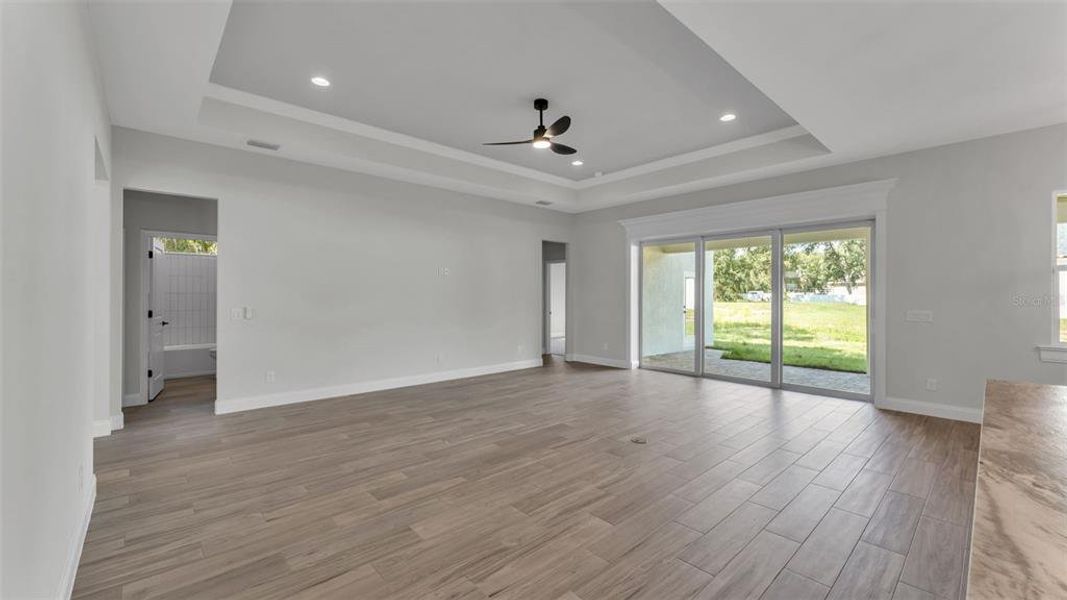 Spacious, unfurnished interior of a new home in , Lakeland (Image 41).