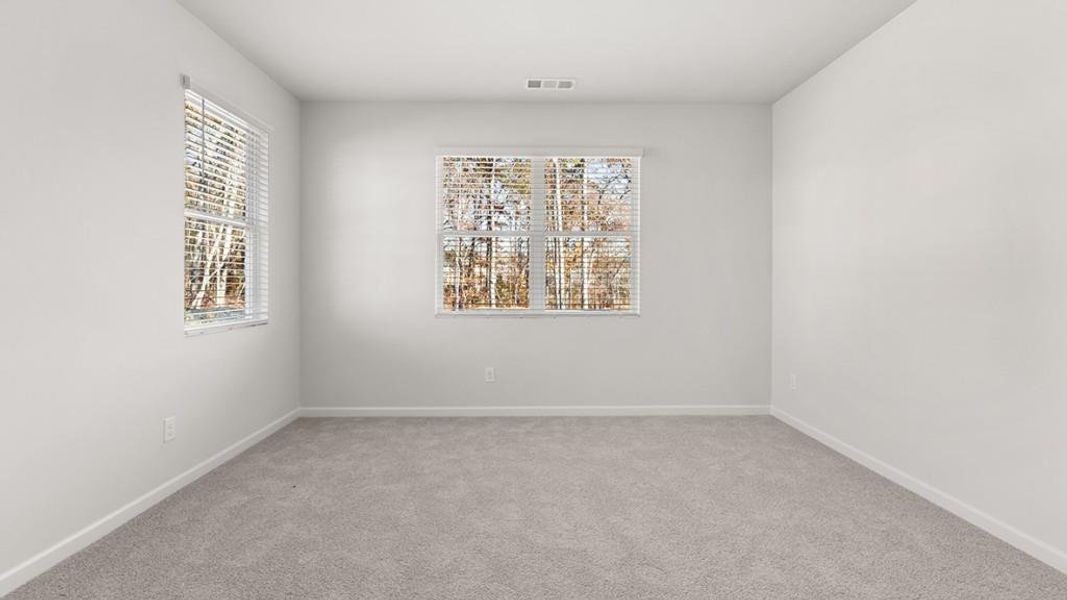 Spacious, unfurnished interior of a new home in Lost Creek, Dallas (Image 29).