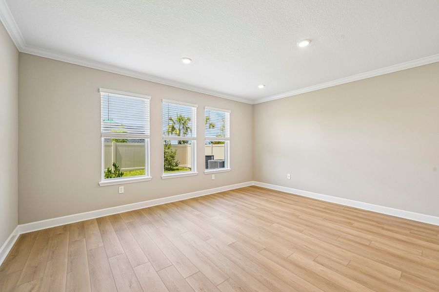 Spacious, unfurnished interior of a new home in Firethorn, Parrish (Image 11).