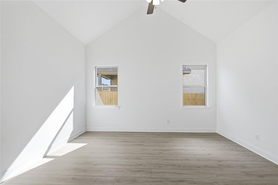 Spacious, unfurnished interior of a new home in Oaks at San Gabriel, Georgetown (Image 28).