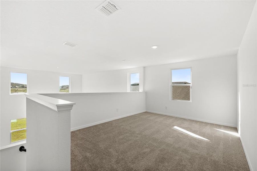 Spacious, unfurnished interior of a new home in , Kissimmee (Image 26).