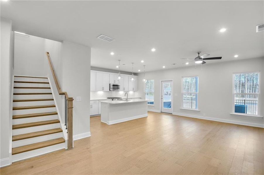 Spacious, unfurnished interior of a new home in Adler Springs, Powder Springs (Image 7). Spacious, unfurnished interior of a new home in Adler Springs, Powder Springs (Image 7).