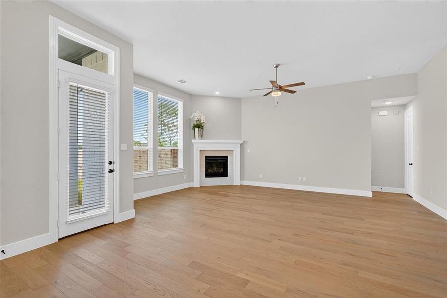 Spacious, unfurnished interior of a new home in Trinity Falls, McKinney (Image 12).