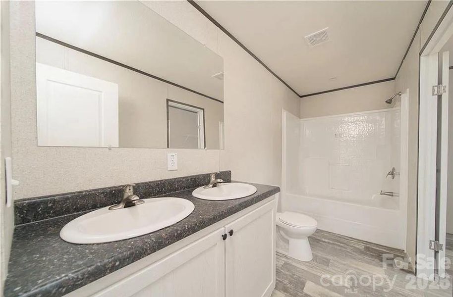 Image 24 of a home in .