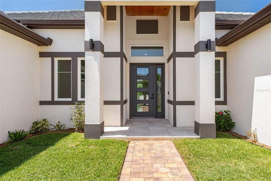 Exterior details and patio area of a home in , Palm Coast (Image 31).