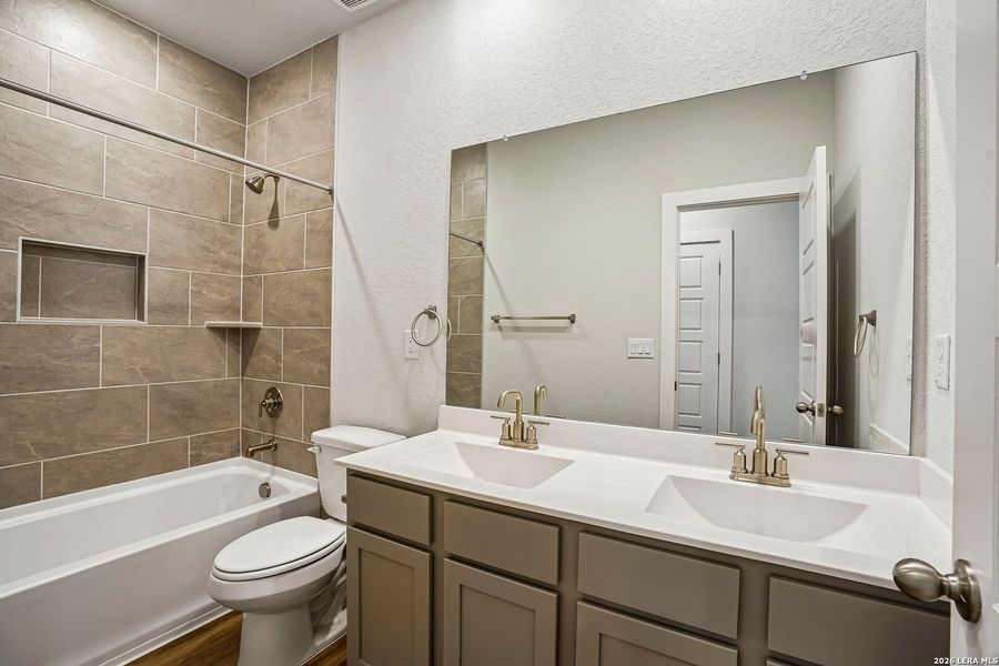 Furnished interior view inside a new home in , New Braunfels (Image 11). Furnished interior view inside a new home in , New Braunfels (Image 11).