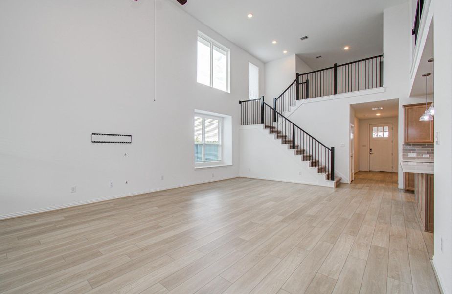 Spacious, unfurnished interior of a new home in , Fulshear (Image 28). Spacious, unfurnished interior of a new home in , Fulshear (Image 28).