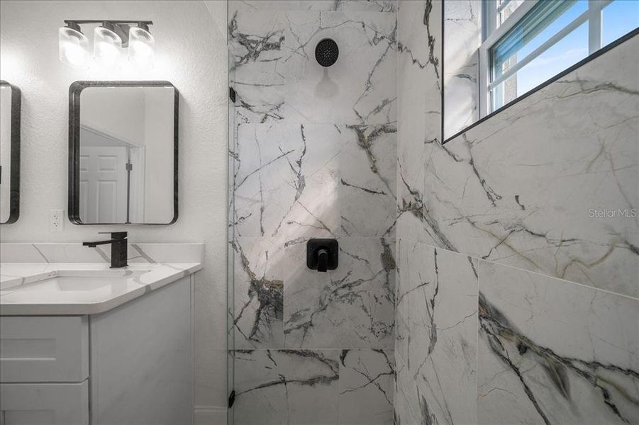 Close-up of interior finishes inside a home in , Dunnellon (Image 19). Close-up of interior finishes inside a home in , Dunnellon (Image 19).