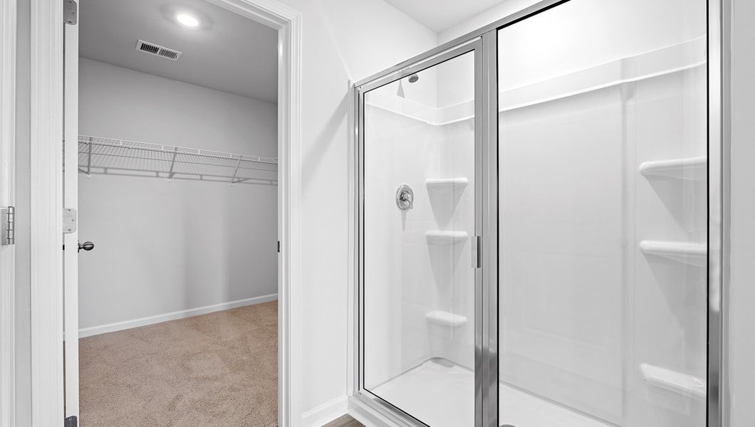 Spacious, unfurnished interior of a new home in Cedar Gap, Fountain Inn (Image 27).