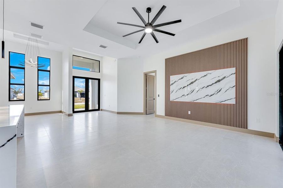 Spacious, unfurnished interior of a new home in , Cape Coral (Image 11).