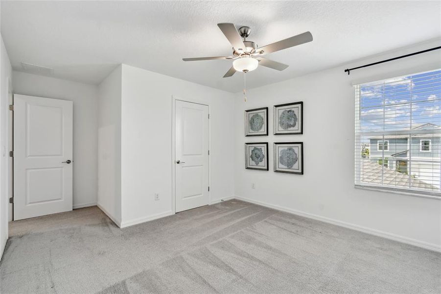 Spacious, unfurnished interior of a new home in , San Antonio (Image 30).