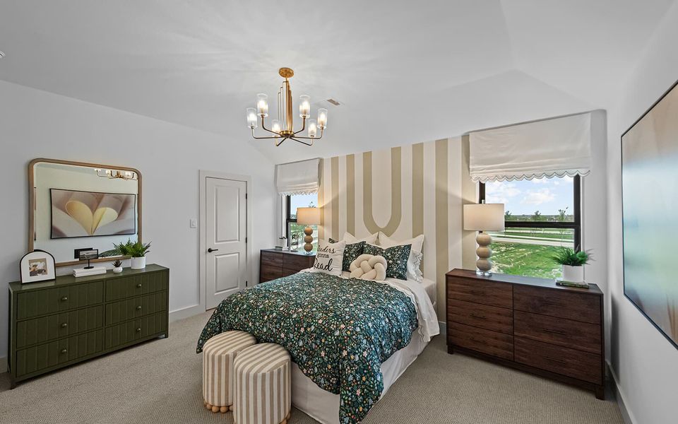 Representative furnished interior of a home built from the Linfield by Brookfield Residential in 40' Traditional Homes at The Grove Frisco, Frisco (Image 9). Representative furnished interior of a home built from the Linfield by Brookfield Residential in 40' Traditional Homes at The Grove Frisco, Frisco (Image 9).