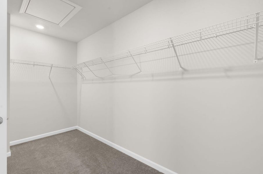 Spacious, unfurnished interior of a new home in , Summerville (Image 23).