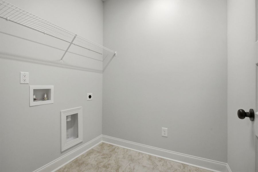 Spacious, unfurnished interior of a new home in Cherokee Knoll, Williamston (Image 20).