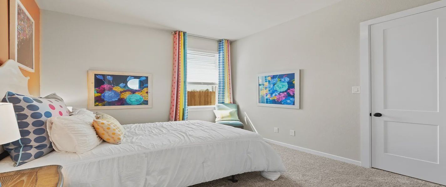 Representative furnished interior of a home built from the Hillcrest by Chesmar Homes in Wood Leaf Reserve, Tomball (Image 6). Representative furnished interior of a home built from the Hillcrest by Chesmar Homes in Wood Leaf Reserve, Tomball (Image 6).