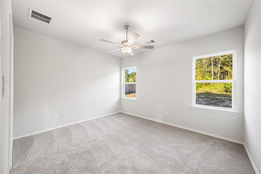 Spacious, unfurnished interior of a new home in Hill & Dale Ranch, Splendora (Image 16).