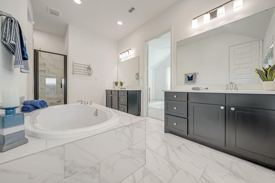 Furnished interior view inside a new home in Woodforest, Montgomery (Image 11).