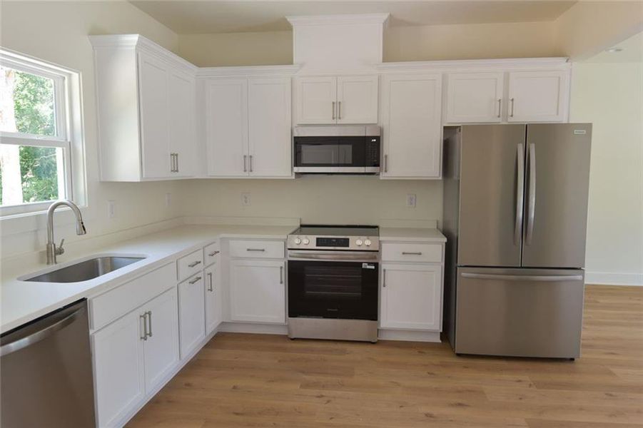 Furnished interior view inside a new home in , Watkinsville (Image 5).
