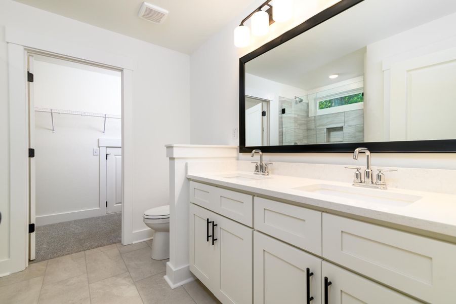 Furnished interior view inside a new home in , Charleston (Image 6).