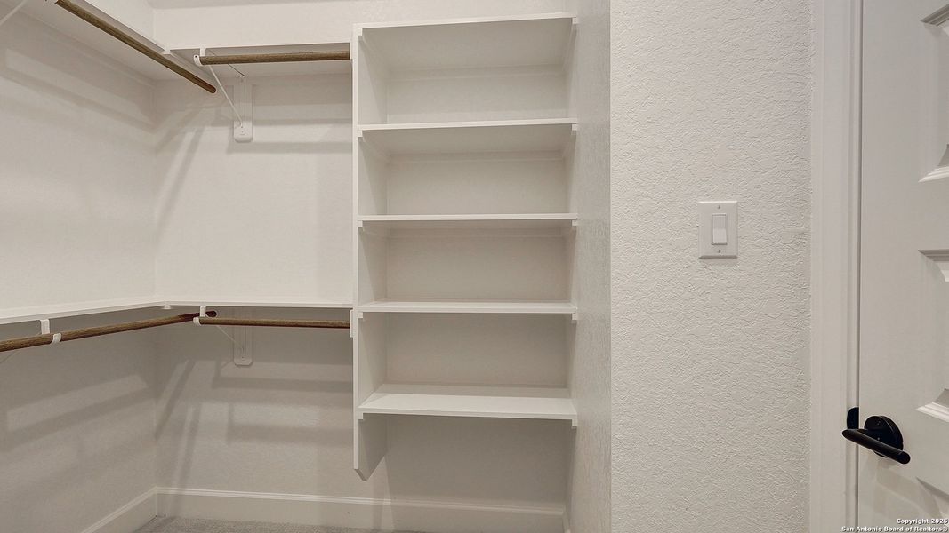 Image 27 of a home in The Dominion 70'.