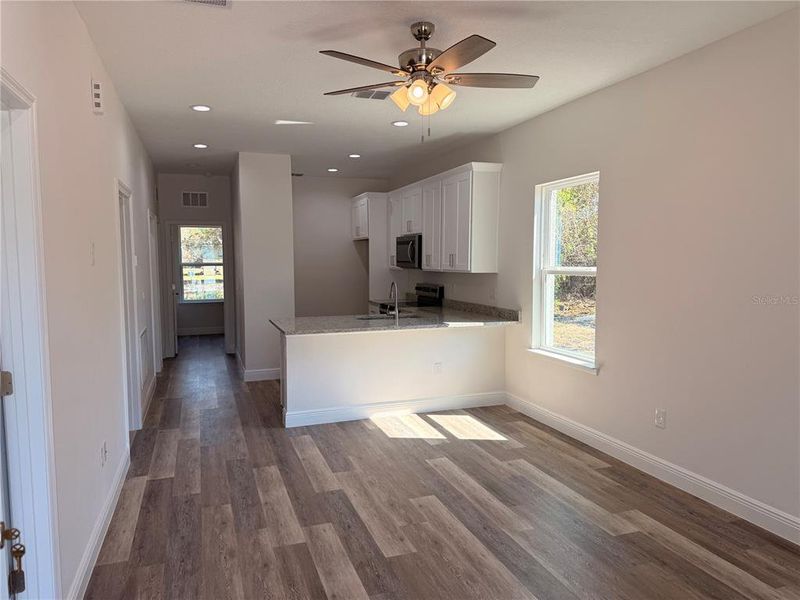 Spacious, unfurnished interior of a new home in , Sanford (Image 20).