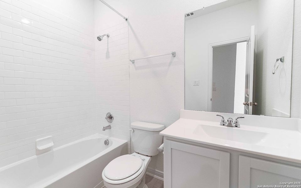 Furnished interior view inside a new home in Hunter's Ranch, San Antonio (Image 8).