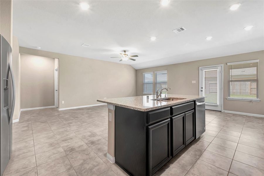 Photo is not of the actual home, but is an inspirational photo of builder’s model home and may depict options, furnishings, and/or decorator features that are not included Photo is not of the actual home, but is an inspirational photo of builder’s model home and may depict options, furnishings, and/or decorator features that are not included