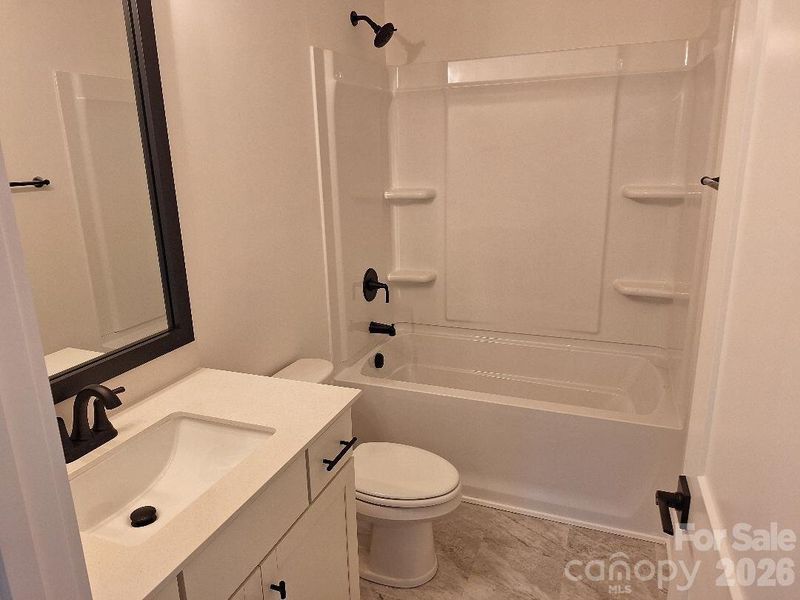 Furnished interior view inside a new home in Cardiff Glyn, Catawba (Image 8).