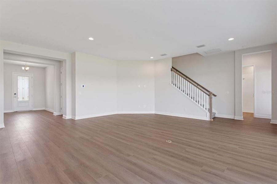 Spacious, unfurnished interior of a new home in North River Ranch, Parrish (Image 26).