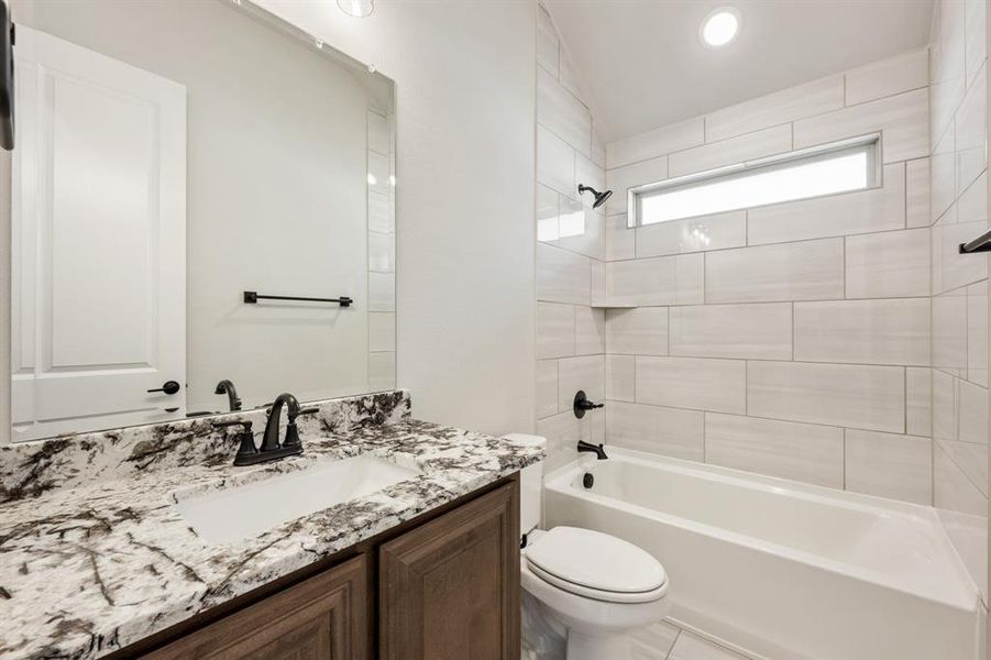 Furnished interior view inside a new home in Eagle Glen 50, Alvarado (Image 11).