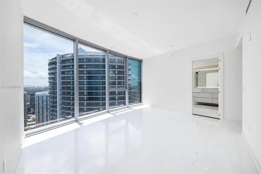 Condo located in Miami, FL showcasing its design and architecture (Image 41).