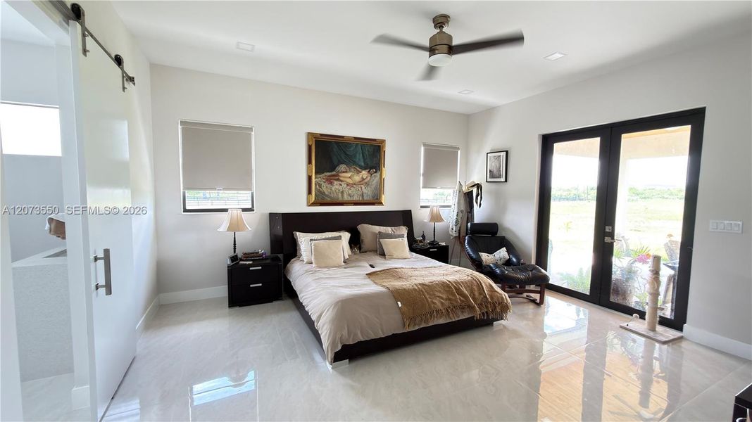 Furnished interior view inside a new home in , Loxahatchee (Image 9).