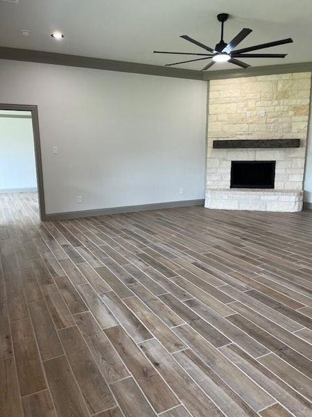 Spacious, unfurnished interior of a new home in , Athens (Image 16).