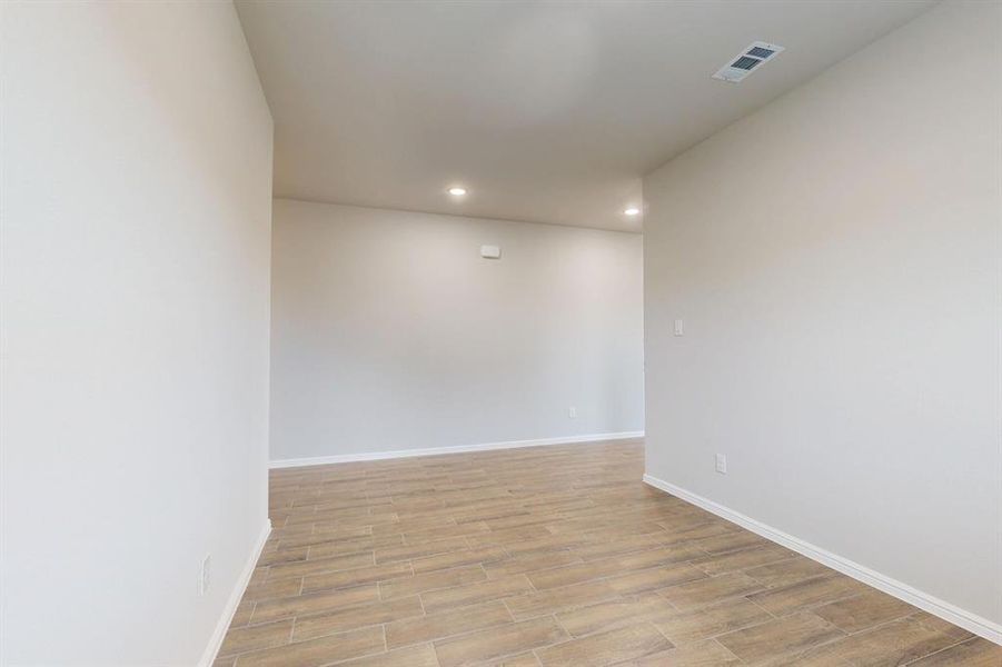 Spacious, unfurnished interior of a new home in Prairie Ridge at Goodland, Venus (Image 16).