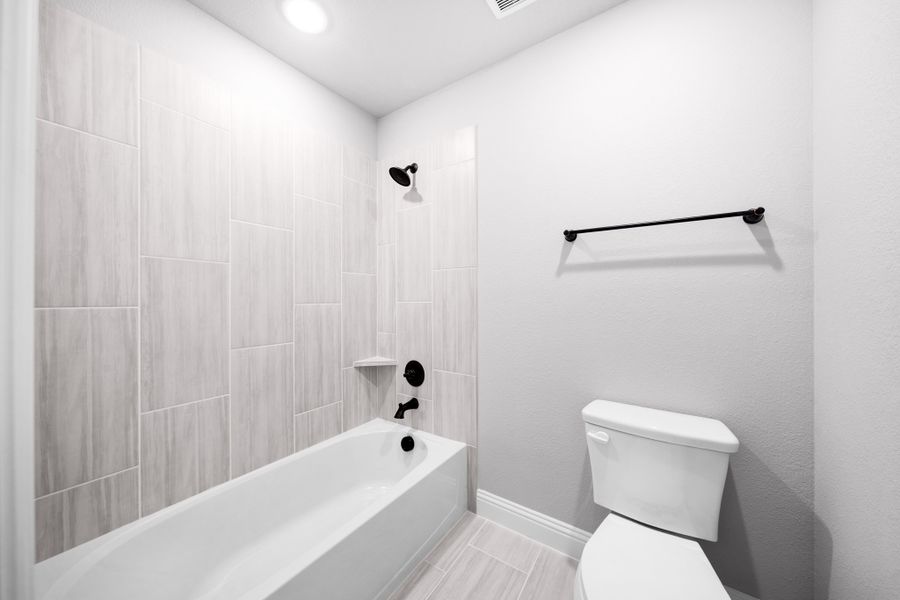 Furnished interior view inside a new home in Summerwood, Red Oak (Image 13).