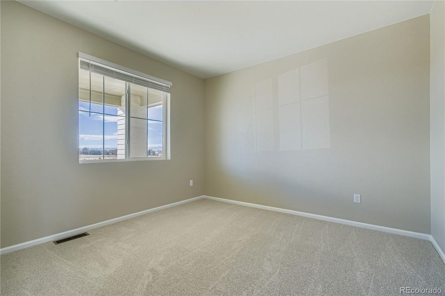 Main floor office/flex room