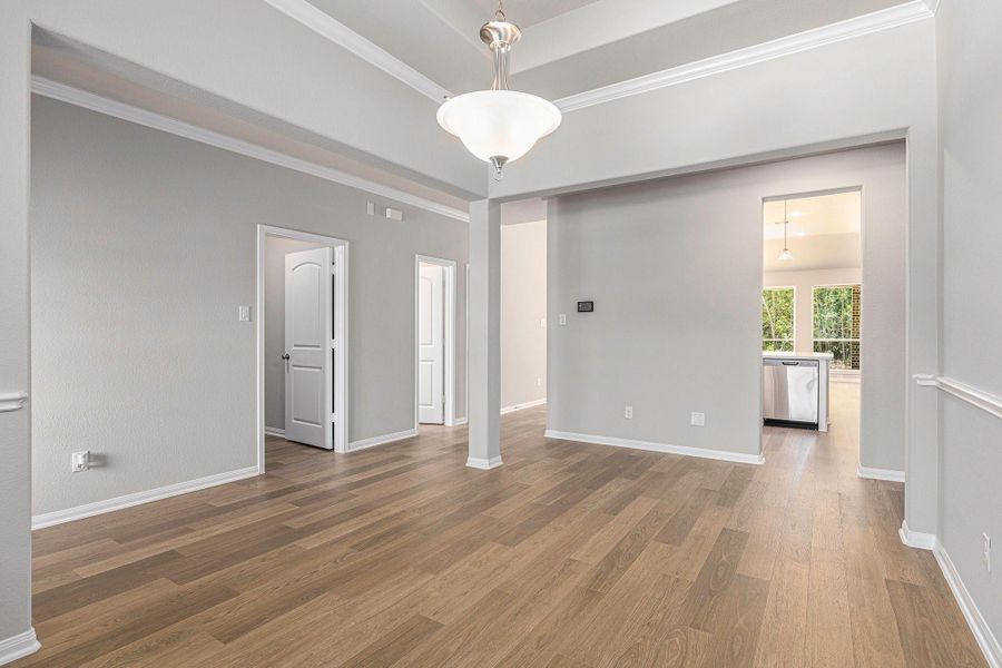 Spacious, unfurnished interior of a new home in , Conroe (Image 7).