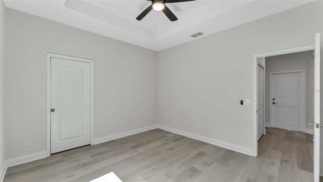 Spacious, unfurnished interior of a new home in , Winter Haven (Image 15).