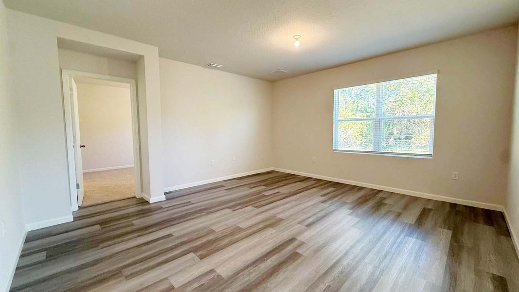 Spacious, unfurnished interior of a new home in Palm Bay, Palm Bay (Image 8).