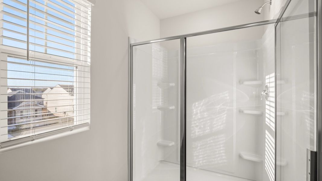 Representative interior finishes for a home built from the Galen by D.R. Horton in The Reserve at Calcutta, Stockbridge (Image 11).