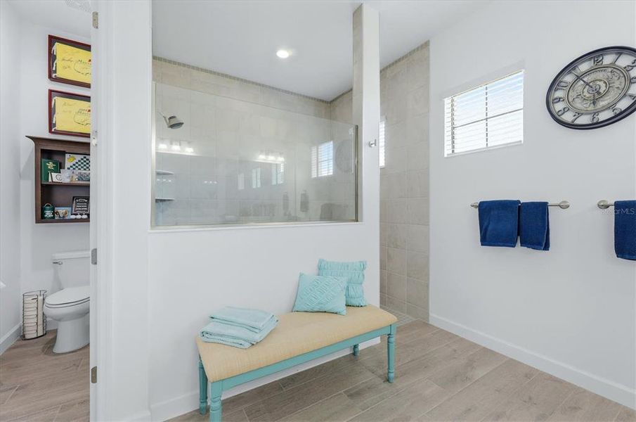 Furnished interior view inside a new home in , Bradenton (Image 19).