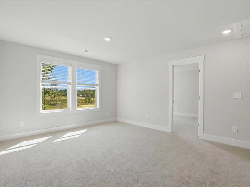 Spacious, unfurnished interior of a new home in Crossing at Abner Creek, Greer (Image 15). Spacious, unfurnished interior of a new home in Crossing at Abner Creek, Greer (Image 15).