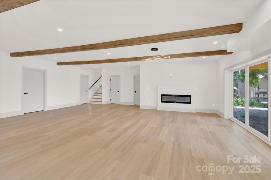 Wide open space in the basement makes a perfect rec room for pool table and den Wide open space in the basement makes a perfect rec room for pool table and den