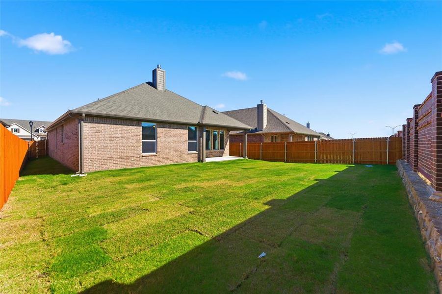 Exterior details and patio area of a home in Northstar, Haslet (Image 28).